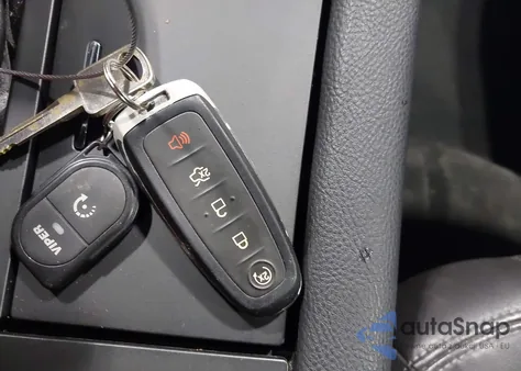 2015 Ford Taurus Limited z USA, uszkodzony, nr VIN 1FAHP2F88FG170958